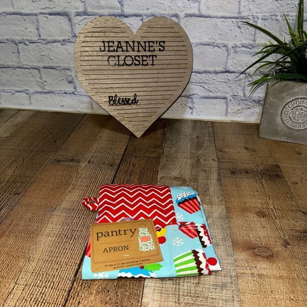 Greensource Brand Apparel Pantry Apron Cotton CUPCAKE One Size Fits Most NWT